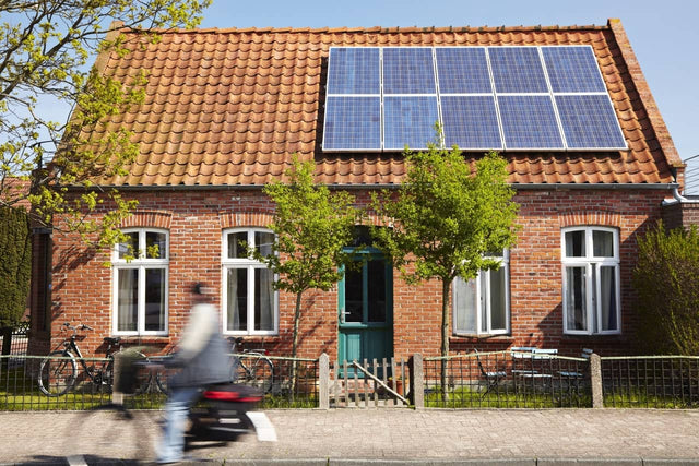 Besparen met zonnepanelen.